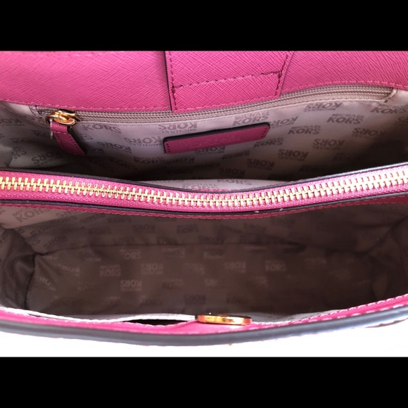 Michael Kors Portia Large perforated Satchel Pink - Picture 7 of 8